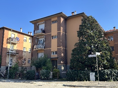 Foto Appartamento in via Piero Gobetti 1, Imola Centro Storico di 113 m²