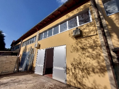 Foto Capannone industriale in via Sellustra 18, Imola di 168 m² in affitto