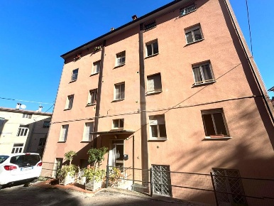 Foto Appartamento in Via Svevo, Perugia di 82 m² con 4 locali in vendita