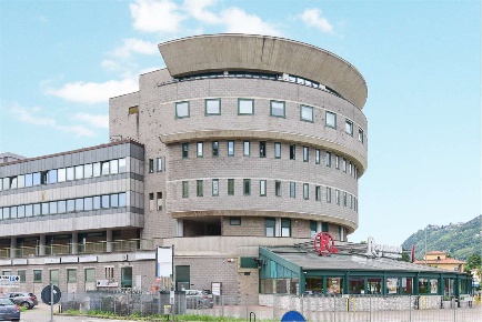 Foto Appartamento in VIA OLTRECOLLE  139, Como Lora di 200 m² con 4 locali