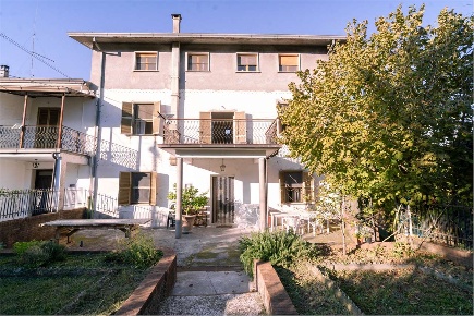 Foto Casa indipendente in VIA CUPA 15, Falvaterra di 410 m² con 12 locali