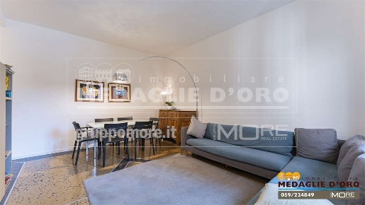 Foto Appartamento in ad.ze Viale Carlo sigonio, Modena di 130 m² in vendita