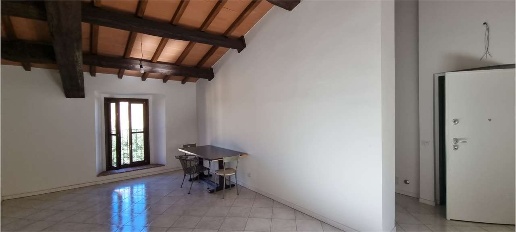 Foto Appartamento a Perugia di 104 m² con 7 locali in vendita