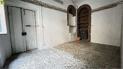 Foto Magazzino a Torino di 40 m² con 2 locali in affitto