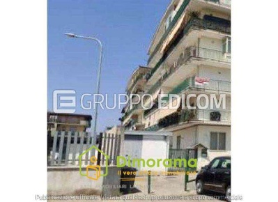 Foto Appartamento in Via xxv aprile, Melito di Napoli di 130 m² all'asta
