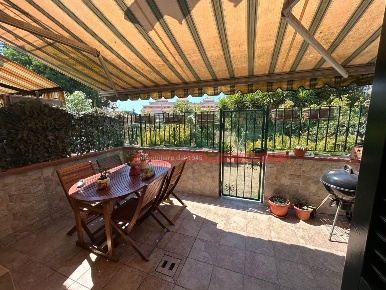 Foto Villa a schiera in via menichetti 1, Livorno Sorgenti di 100 m²