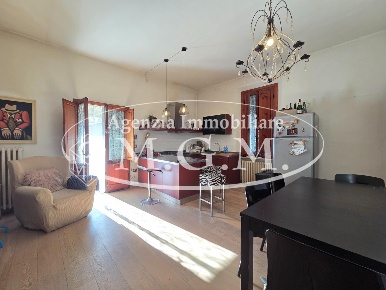 Foto Villa bifamiliare a Fucecchio Centro di 115 m² con 4 locali in vendita