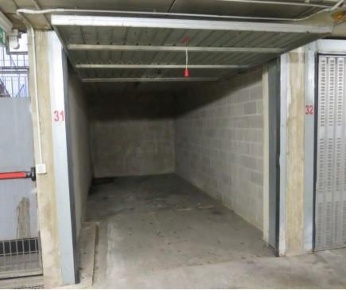 Foto Box a Milano Quartiere Olmi di 14 m² con 1 locali in vendita