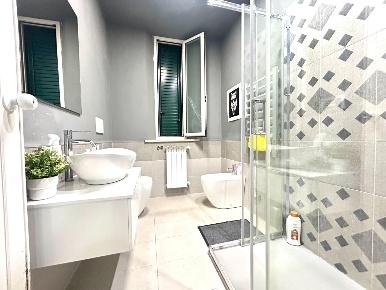 Foto Appartamento a Ponsacco Centro di 105 m² con 5 locali in vendita