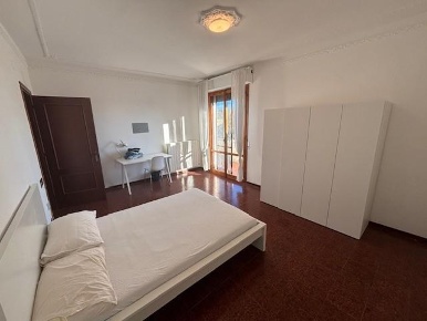 Foto Appartamento a Pisa Porta a Mare di 100 m² con 5 locali in affitto