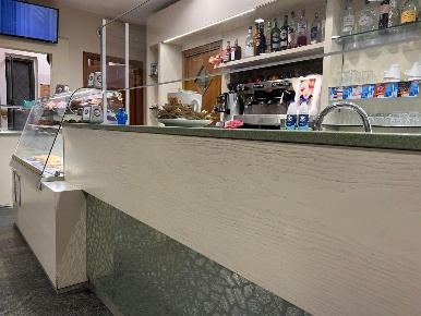 Foto Bar a Ponte Buggianese Centro di 130 m² con 4 locali in vendita