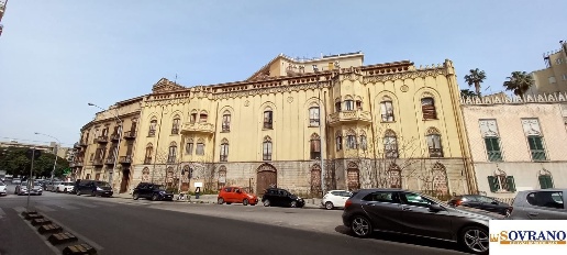 Foto Appartamento in PIAZZA SACRO CUORE, Palermo Zisa di 1800 m² in vendita