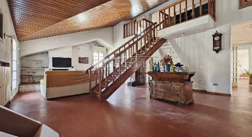 Foto Appartamento a Fano di 190 m² con 4 locali in vendita