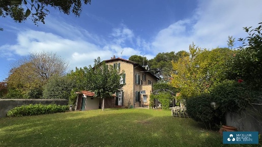 Foto Case semi ndipendenti in via dante 26, Rosignano Marittimo di 299 m²
