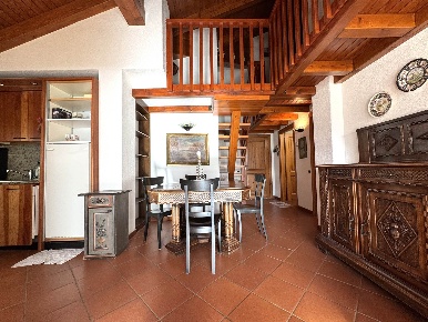 Foto Appartamento in Via Del Crotto  39, Campodolcino Centro di 88 m²