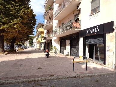 Foto Attività commerciale in CORSO ALDO MORO 262, Santa Maria Capua Vetere