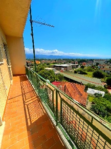 Foto Appartamento a Ameglia Centro di 75 m² con 4 locali in vendita