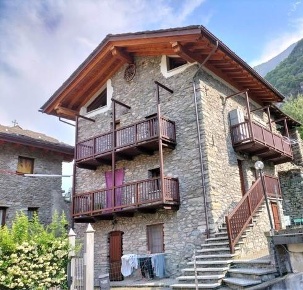 Foto Appartamento in Frazione Echallod Superiore, Arnad Echallod di 40 m²