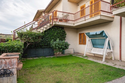 appartamento in vendita ad Orbetello in zona Fonteblanda