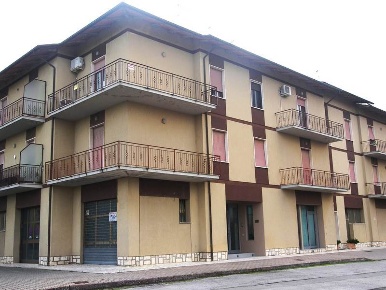 Foto Appartamento a Torrita di Siena Centro di 131 m² con 7 locali