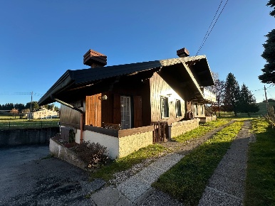 Foto Appartamento in via Ebene, Asiago Centro di 80 m² con 4 locali