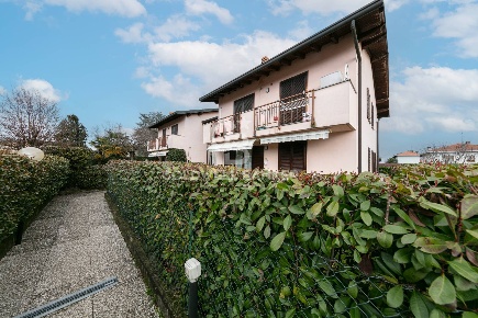 Foto Appartamento in VIA MONVISO, Lonate Pozzolo di 54 m² con 2 locali