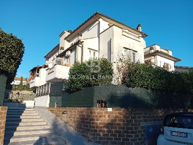 Foto Appartamento in Via G. IMpastato, Sutri Centro di 55 m² con 2 locali