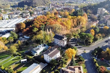 Foto Appartamento a Darfo Boario Terme Centro di 140 m² con 4 locali