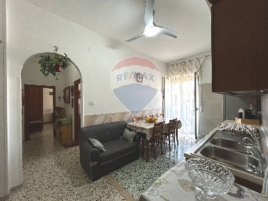 Foto Appartamento in Via Gorizia, Vieste Centro di 82 m² con 5 locali