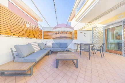 Foto Appartamento in Via Cervia, Fiumicino Fregene di 71 m² con 2 locali