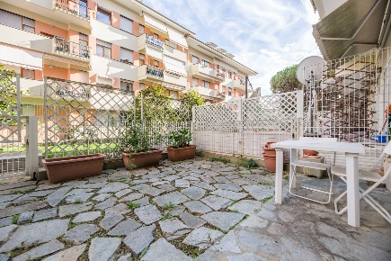 Foto Appartamento in Via Sturla, Genova Sturla di 50 m² con 2 locali