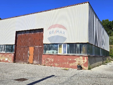 Foto Capannone industriale in VIA DEL POTENZA, Recanati Centro di 476 m²