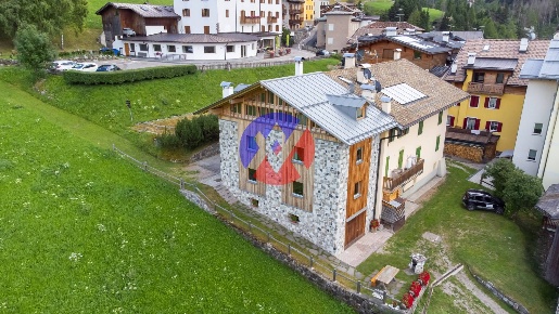 Foto Appartamento in Strada Sen Roch, Moena Centro di 210 m² con 3 locali