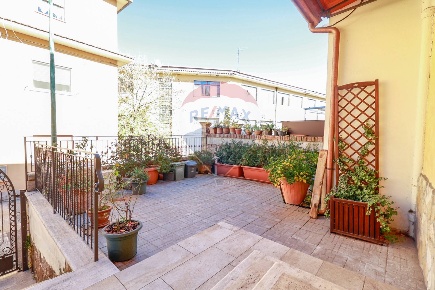 Foto Appartamento in via Quattro Novembre, Colleferro Centro di 75 m²