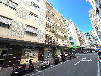 Foto Appartamento in Via Eperanto, Albenga Centro di 60 m² con 2 locali