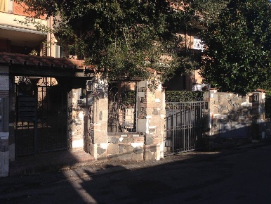 Foto Appartamento in Via Grassano, Roma Quarto Miglio di 240 m² in vendita