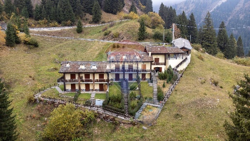 Foto Villa a schiera in via Cambrembolo, Valleve di 89 m² con 2 locali