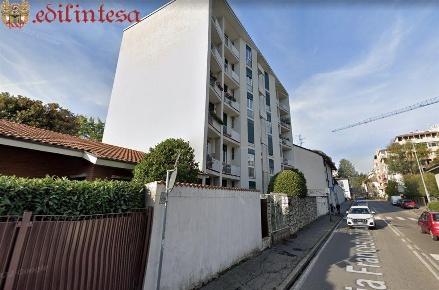 Foto Appartamento in Via Zanzi, Monza Grazie Vecchie - Boschetti Reali