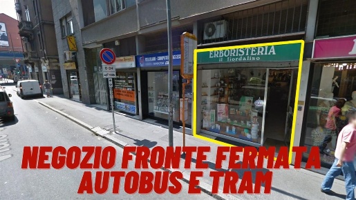 Foto Negozio in Viale Certosa, Milano Certosa di 25 m² con 1 locali