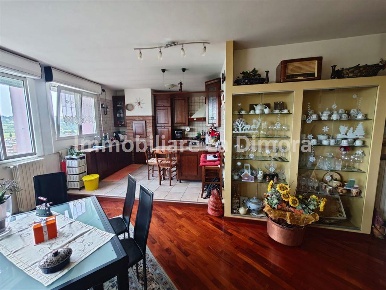 Foto Appartamento a Imola di 180 m² con 6 locali in vendita