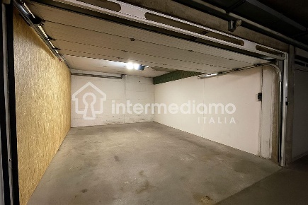Foto Box a Riva del Garda di 26 m² con 1 locali in vendita