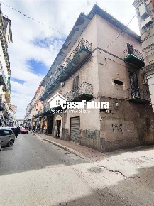 Foto Appartamento in -, Napoli Secondigliano di 110 m² con 4 locali