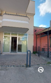 Foto Locale commerciale a Caivano Centro di 50 m² con 2 locali in affitto