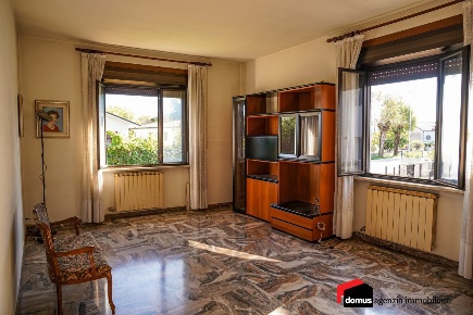 Foto Villa unifamiliare a Thiene Centro di 280 m² con 8 locali in vendita