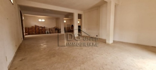 Foto Locale commerciale in Via Porta Palermo, Alcamo Centro di 350 m²