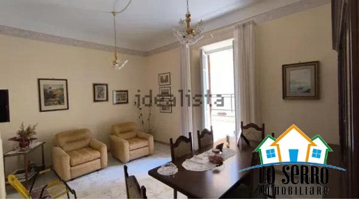 Foto Appartamento in VIA ROMA, Alcamo Centro di 110 m² con 3 locali