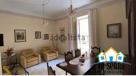 Foto Appartamento in VIA ROMA, Alcamo Centro di 110 m² con 3 locali