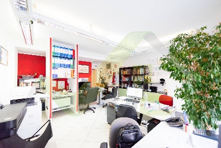 Foto Negozio in VIA VENETO, Vignate Centro di 68 m² in vendita