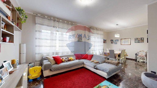 Foto Appartamento in Via della Mimosa, Genova Quezzi di 122 m² con 7 locali