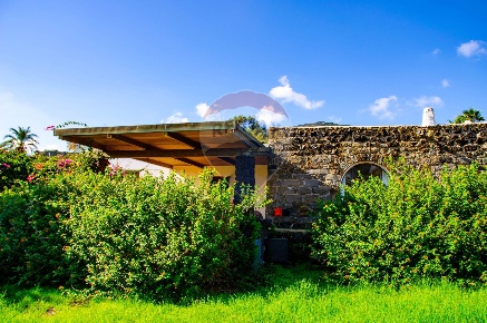 Foto Villa singola in Contrada Khamma, Pantelleria Kamma di 237 m²